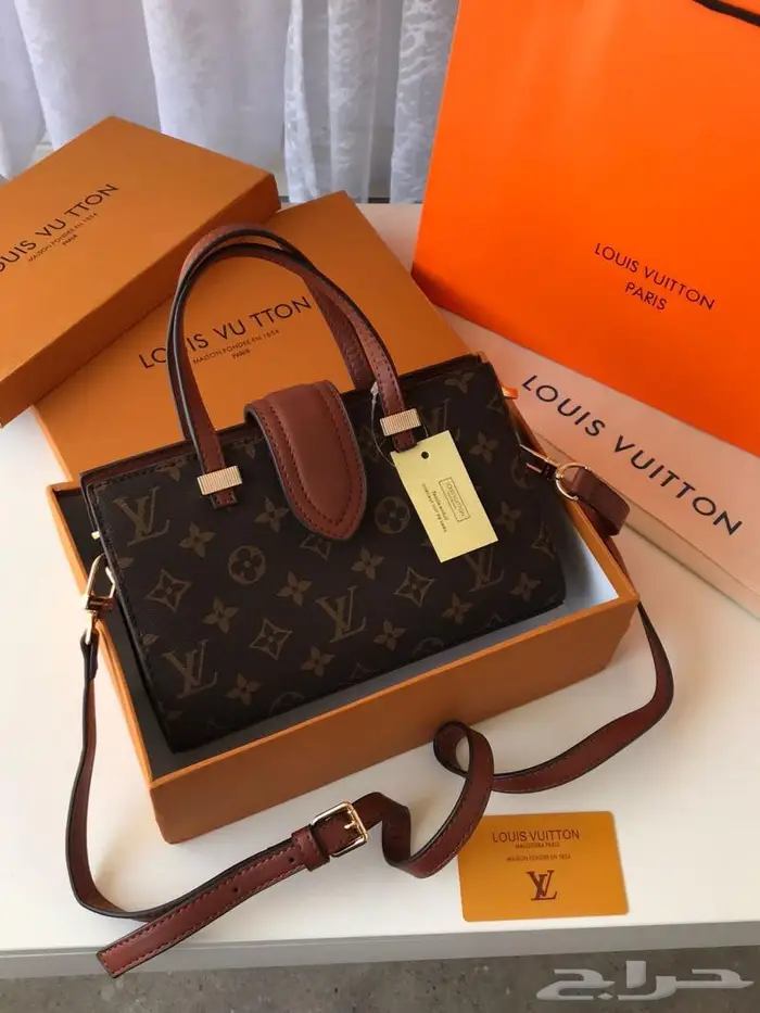 تكشيلة كبيرة شنطات ماركة لويس LV شنطة فويتون كبيرة شنط صغيرة 54