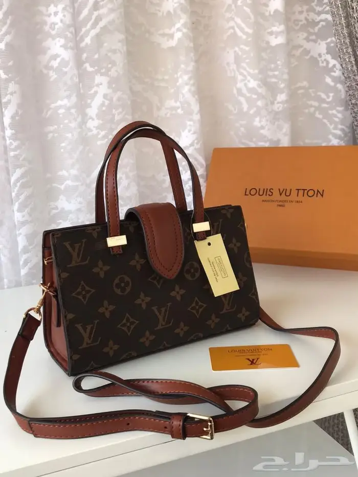 تكشيلة كبيرة شنطات ماركة لويس LV شنطة فويتون كبيرة شنط صغيرة 38