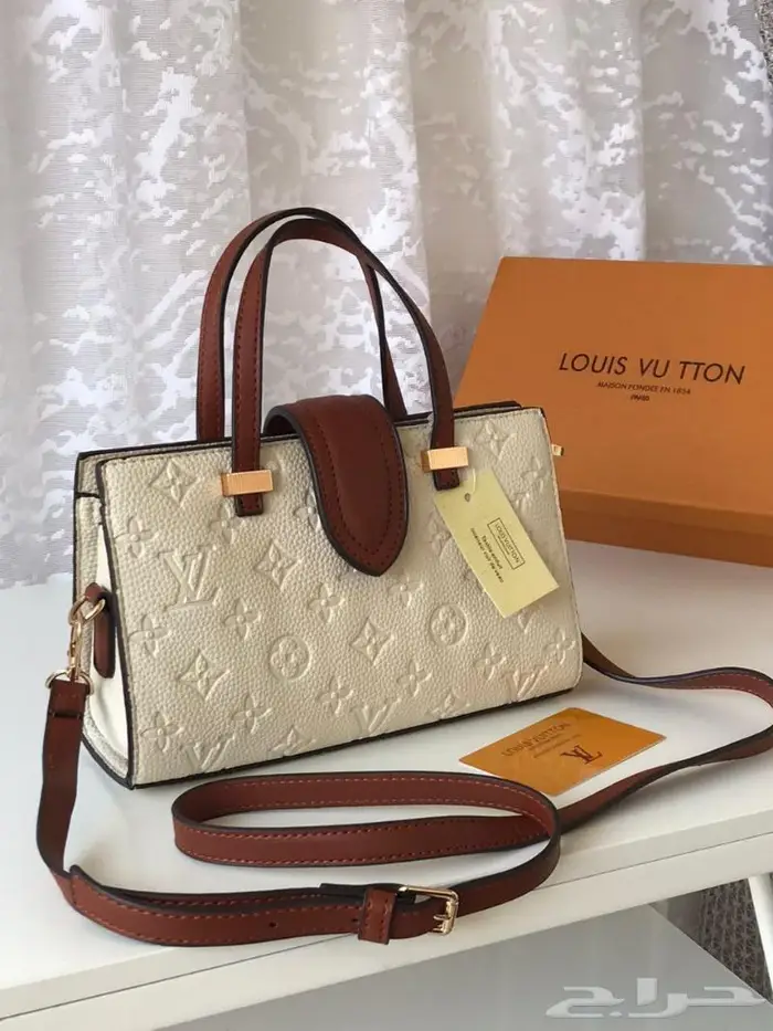 تكشيلة كبيرة شنطات ماركة لويس LV شنطة فويتون كبيرة شنط صغيرة 59