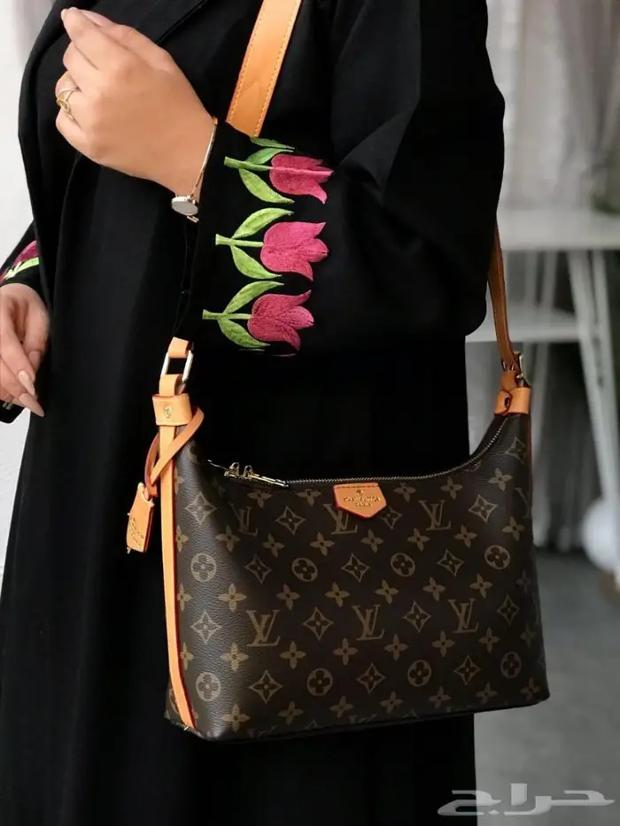 تكشيلة كبيرة شنطات ماركة لويس LV شنطة فويتون كبيرة شنط صغيرة 22