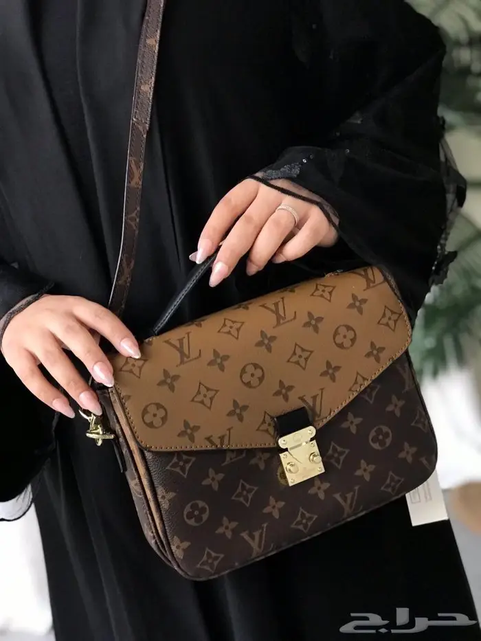تكشيلة كبيرة شنطات ماركة لويس LV شنطة فويتون كبيرة شنط صغيرة 24