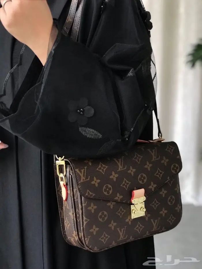 تكشيلة كبيرة شنطات ماركة لويس LV شنطة فويتون كبيرة شنط صغيرة 29