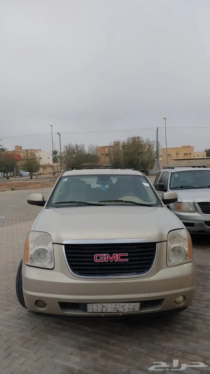 سياره يوكن 2012 للبيع نظيييفه جدا 0