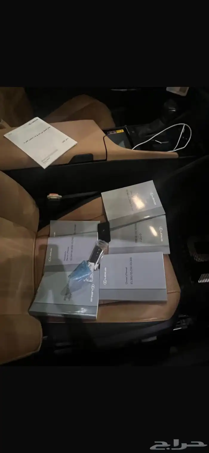 ( مباع ) لكزس ES350cc موديل 2023 ( مخزن ممشى قليل ) 28