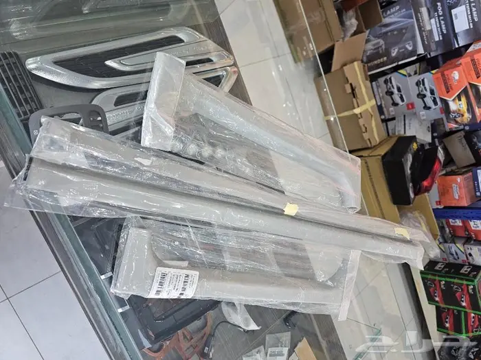 تجديد اكسسوارات وقطع وخطوط اصليه لاندكروزر 97 35