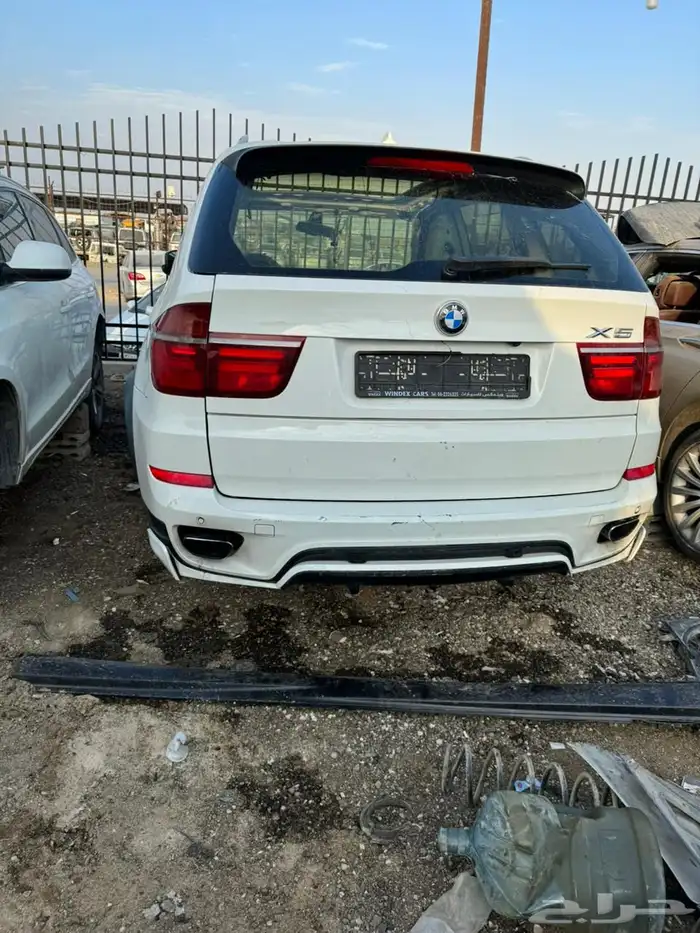قطع بي إم اكس فايف 0