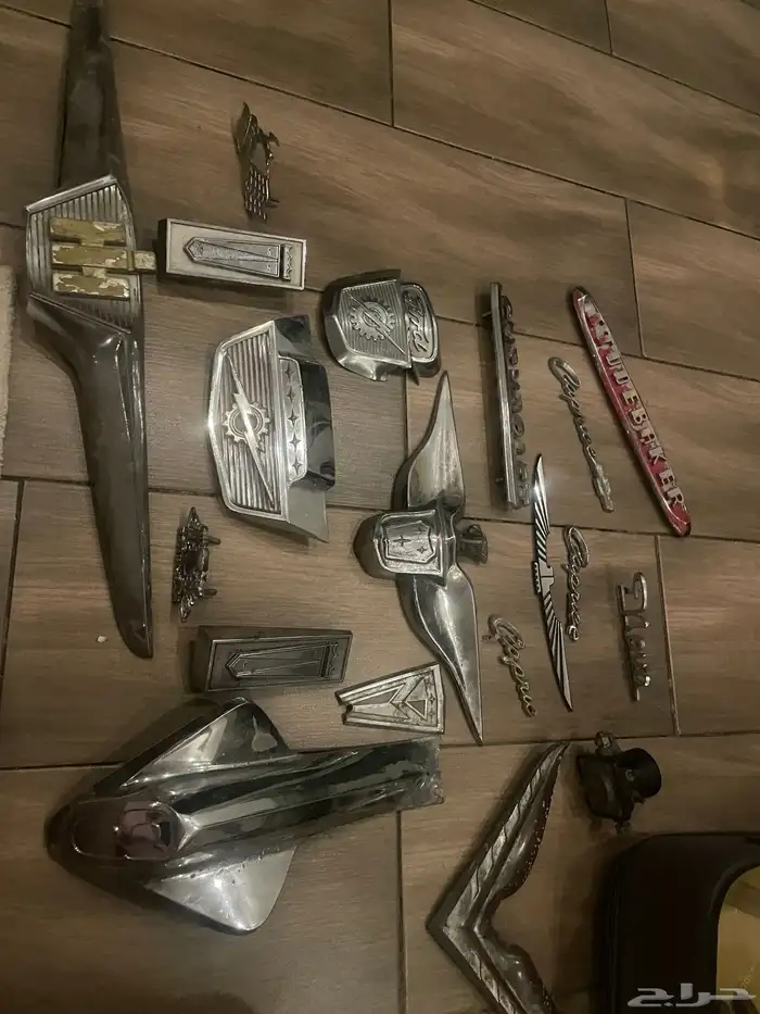 علامات سيارات كلاسيكيه متنوعه أمريكيه 0