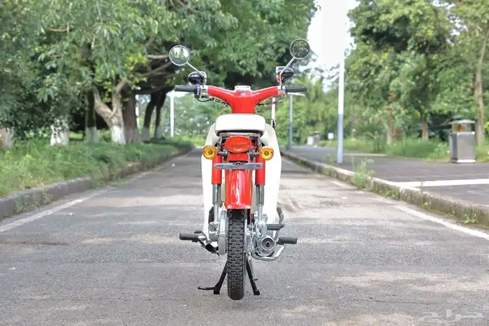 دراجة نارية كلاسيك هوندا 110 5