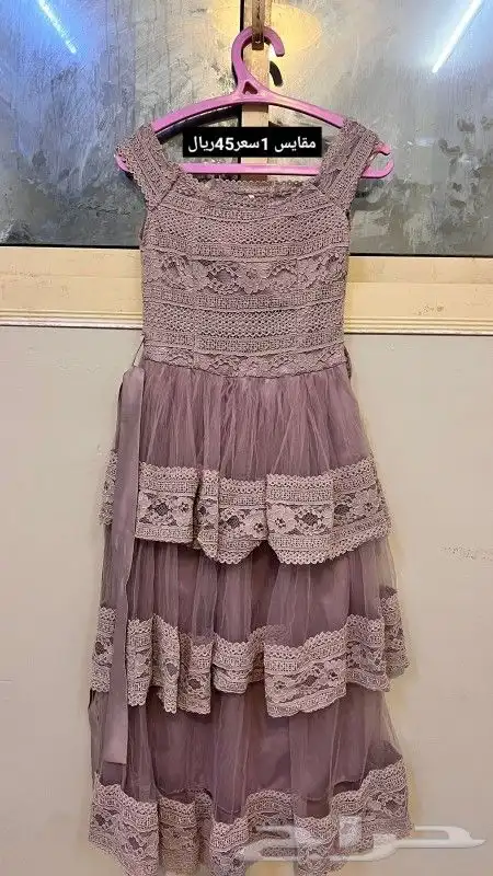 فساتين مستعمله استخدام قليل جديده لاجود فيها عيوب 3