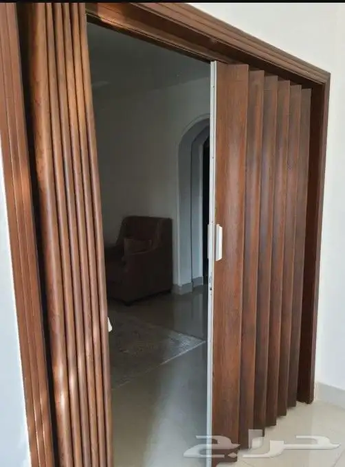 ابواب سحب سحاب جلد وبلاستيك كورديون 0