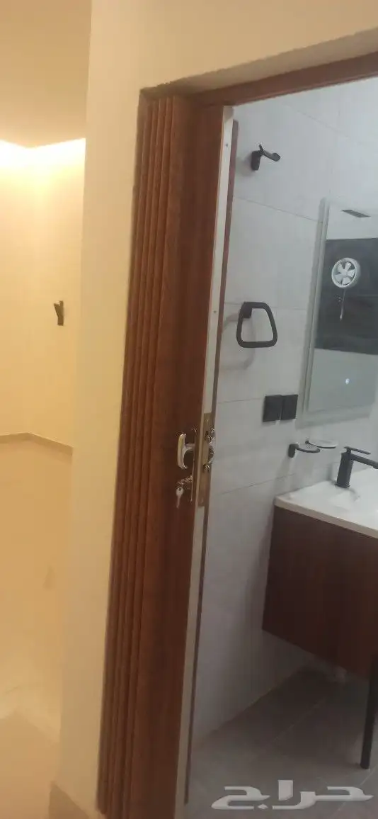 ابواب سحب سحاب جلد وبلاستيك كورديون 2