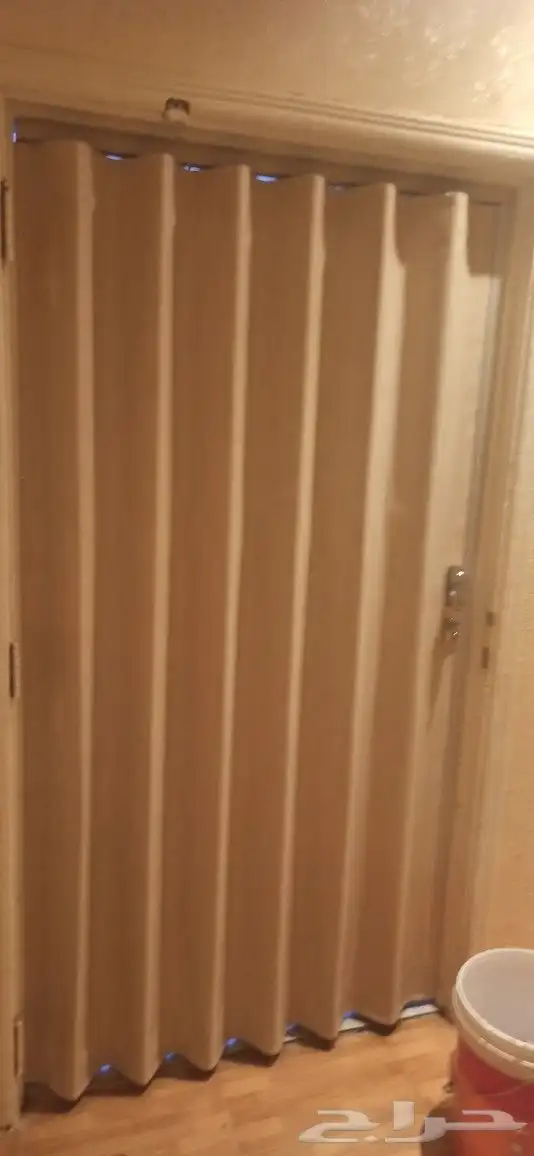 ابواب سحب سحاب جلد وبلاستيك 0