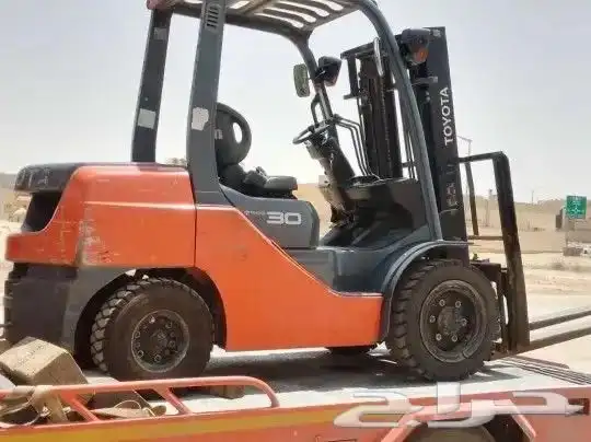 رافعة شوكية فوركلفت للايجار تاجير رافعات شوكية 11