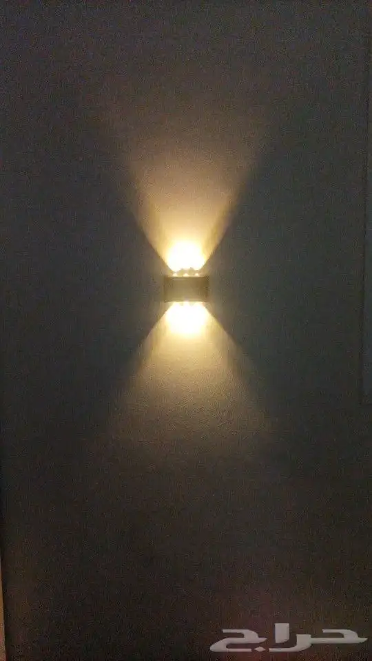 كشافات طاقه شمسيه للاسوار والجدران 0