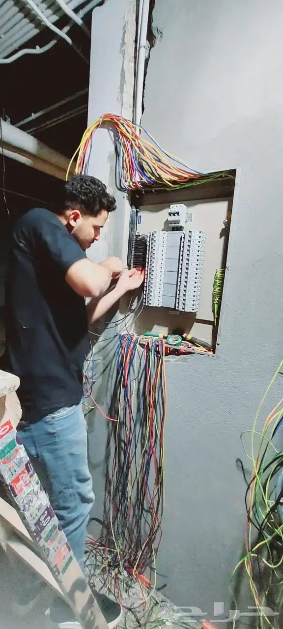 كهربائي صيانة كهربائية وتأسيسات 1