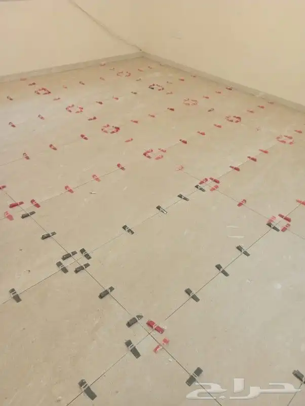 مبلط معلم بلاط بورسلان 13