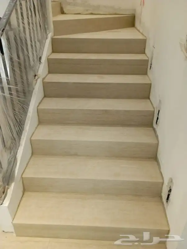 مبلط معلم بلاط بورسلان 1