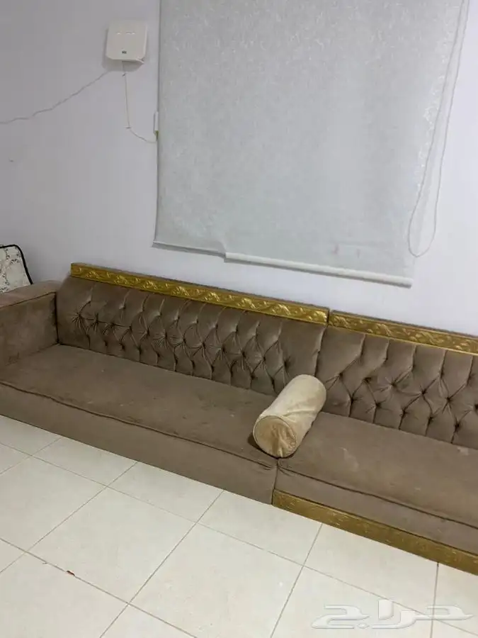 اثاث وكنب مستخدم ومرتبه نفرين للبيع 1