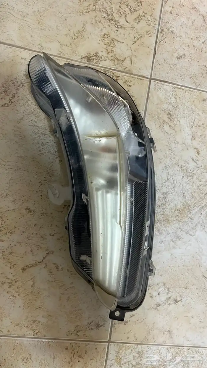 قطع مستعمله نظيفه فورد 2000وكامري 2006 4