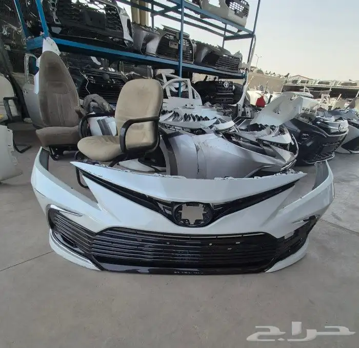صدام كامري 24 ابيض لؤلؤي كامل مع اغراضه وكاله نظييف 2