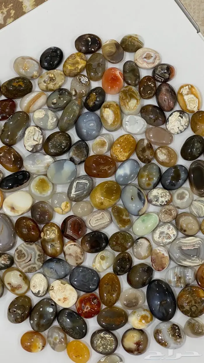 نخبة راقيه من العقيق البفاري الطبيعي اشكال واحجام والوان 20