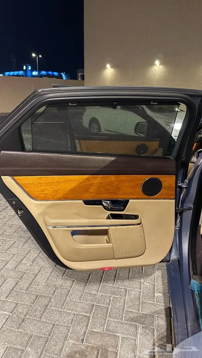 جاكوار 2013 xj 8