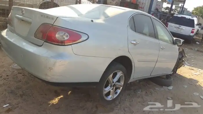 لكزس 300 ES تشليح قطع غيار 3