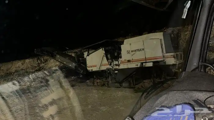 قشاطه مع مكنسه مترين للايجار يومي او بلمتر 1