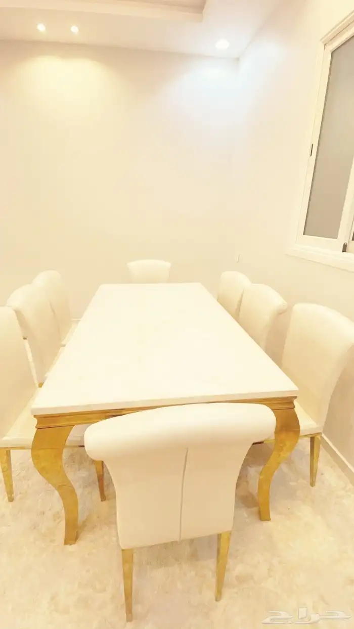 طاولة طعام 0