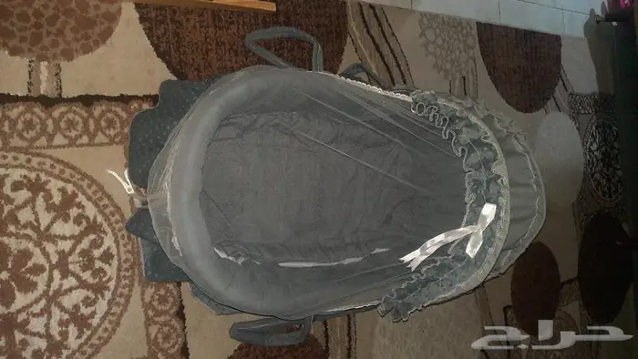 سرير مواليد مستعمل نظيف 1