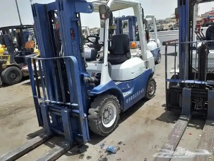 رافعة شوكية فوركلفت للايجار تاجير رافعات شوكية 0