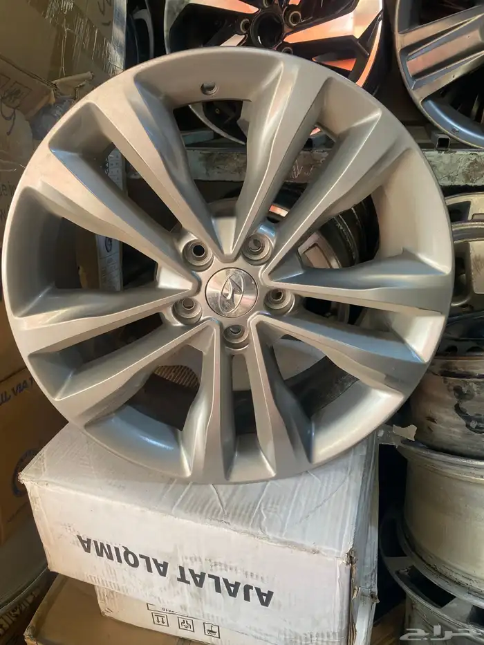 جنوط سنتافي 2016 مقاس 18 اصليه مستعمل 1