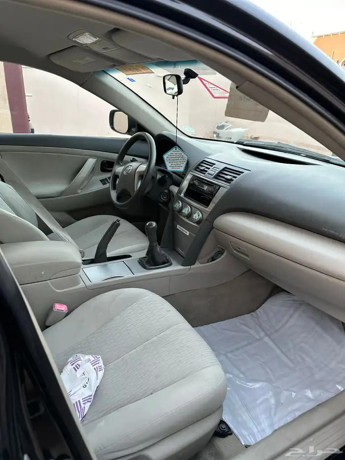 كامري 2011 اسود وكالة 16