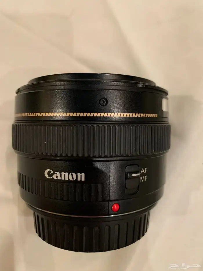 عدسة كانون 50mm EF 1.4 0