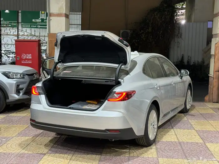 تويوتا كامري LE بنزين 2025 7