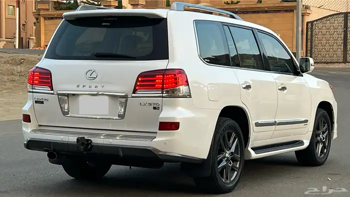لكزس 2012 LX570 ممشى قليل 11