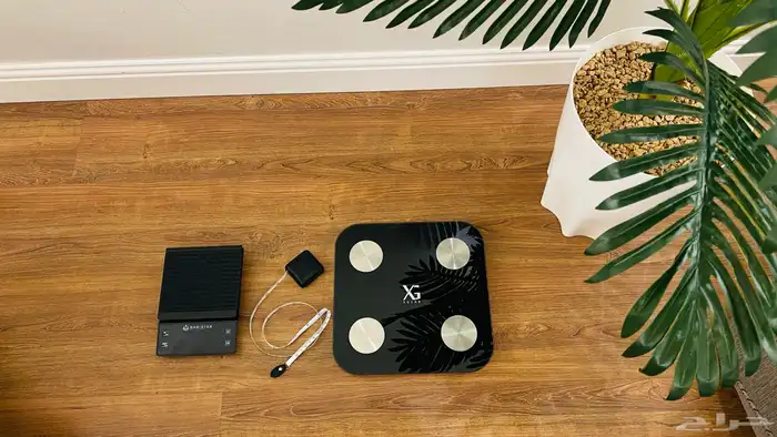 أدوات رياضة مق رياضي كوب حراري منشفة و ميزان و جهاز شاومي 7