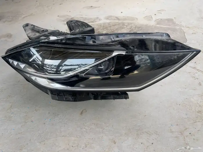 شمعة يمين ازيرا 2021-2022-2023 2