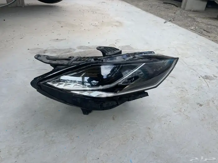 شمعة يمين ازيرا 2021-2022-2023 3