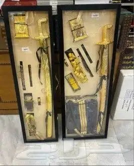 استاند مكاتب دروع وسيوف ومشالح 16