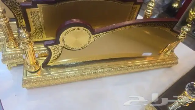 استاند مكاتب دروع وسيوف ومشالح 2