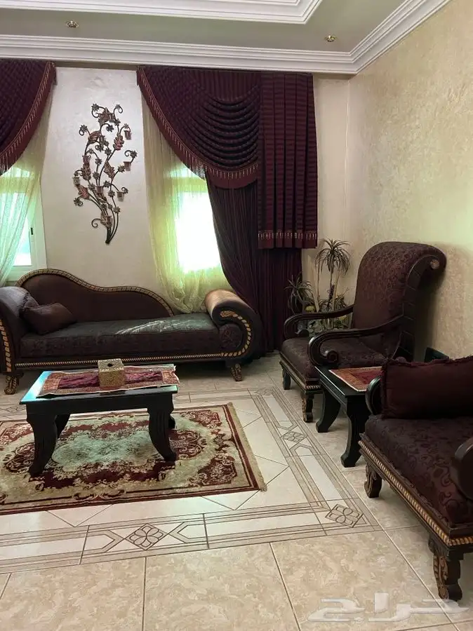 طقم كنب للبيع جودته عاليه ولون مميز 3