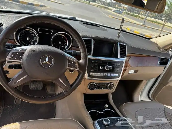 Mercedes Benz GL500 11