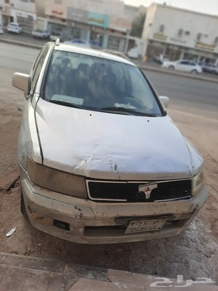 متسوبيشي سبيس واجون للبيع 0