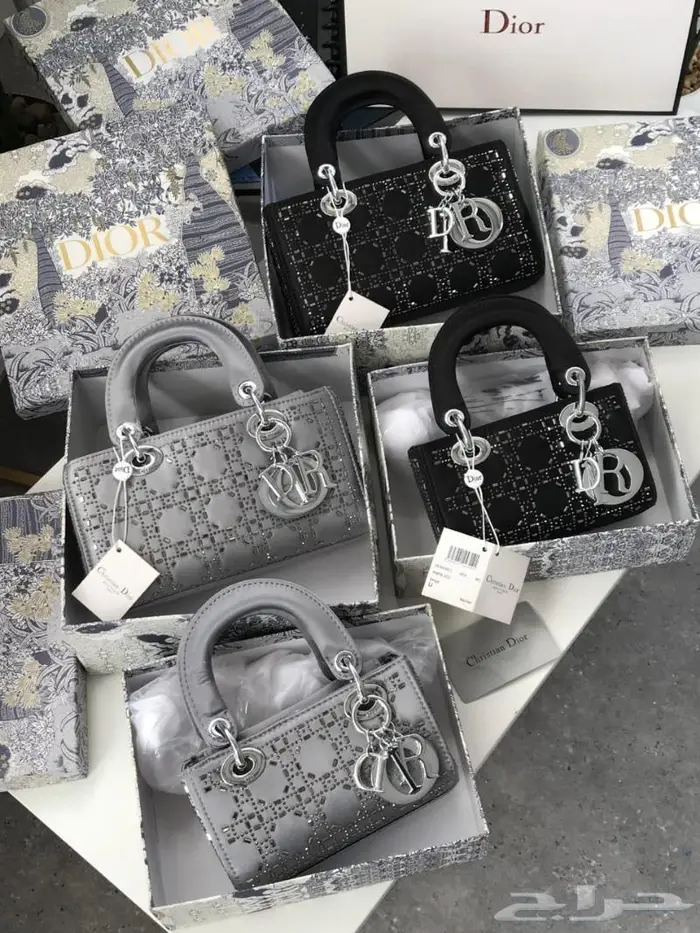 كشخة نسائية مع شنط Diior طبق اصل شنطة ماركة عالمية مع ملحقات 3