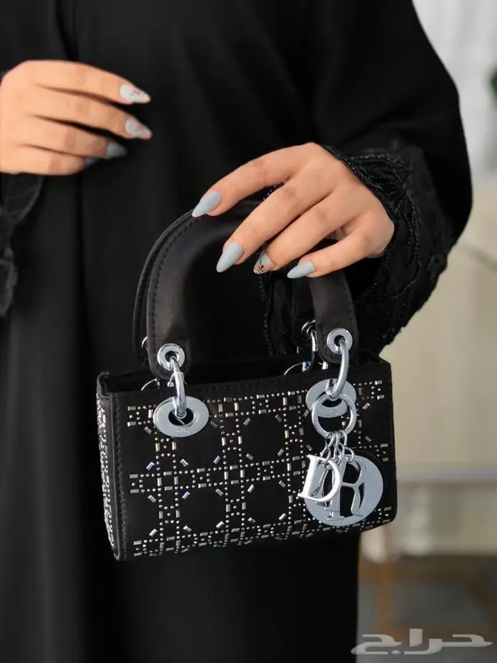 كشخة نسائية مع شنط Diior طبق اصل شنطة ماركة عالمية مع ملحقات 21