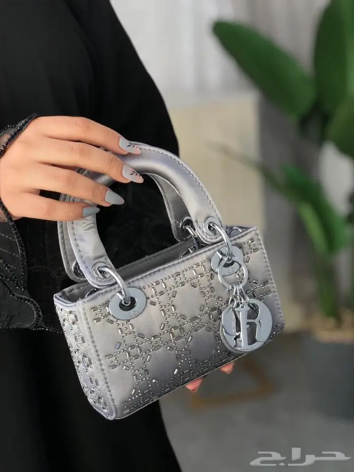 كشخة نسائية مع شنط Diior طبق اصل شنطة ماركة عالمية مع ملحقات 19