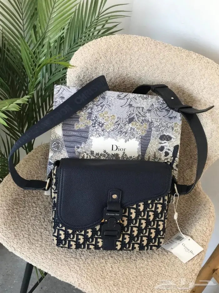 كشخة نسائية مع شنط Diior طبق اصل شنطة ماركة عالمية مع ملحقات 14