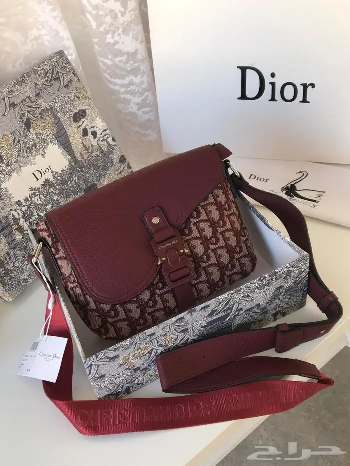 كشخة نسائية مع شنط Diior طبق اصل شنطة ماركة عالمية مع ملحقات 15