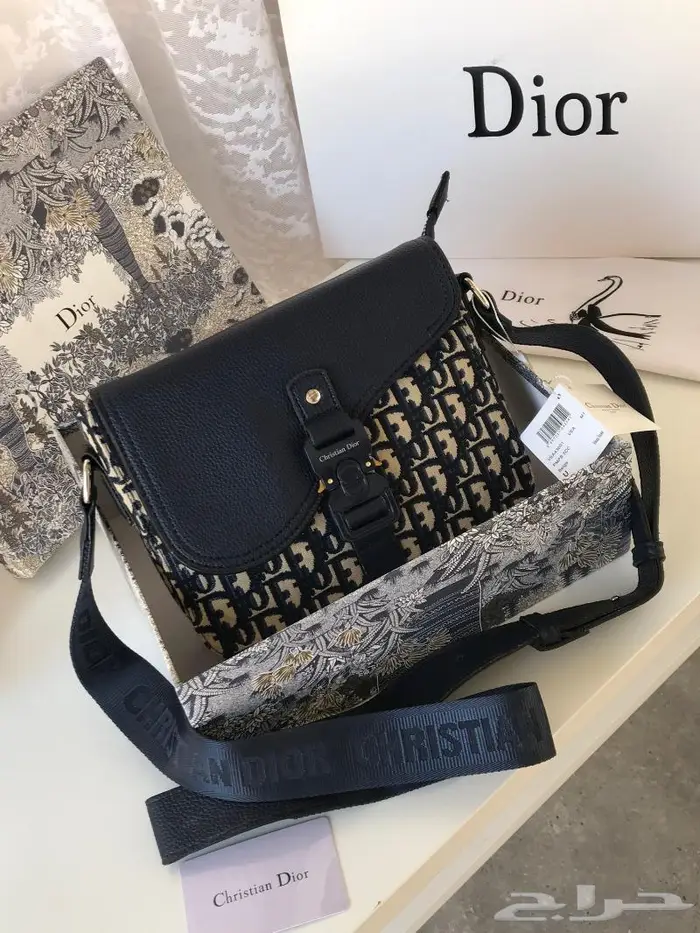 كشخة نسائية مع شنط Diior طبق اصل شنطة ماركة عالمية مع ملحقات 16